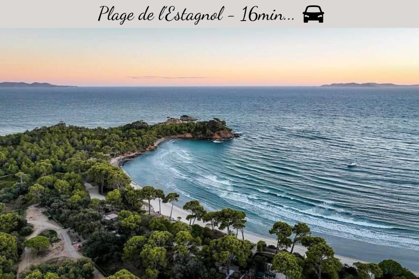 T2 55m2 Climatisé Proche plages Centre ville La Londe-les-Maures Extérieur photo